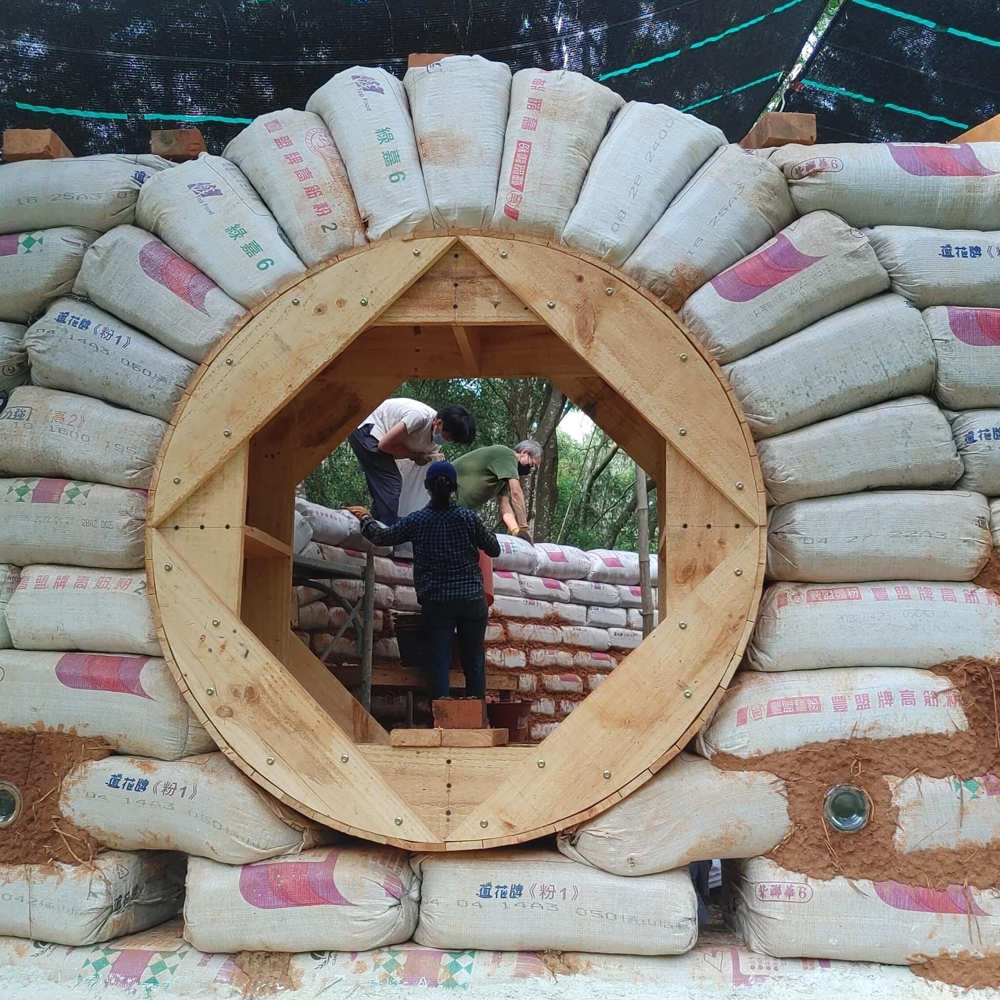 Les joies de l'éco-construction