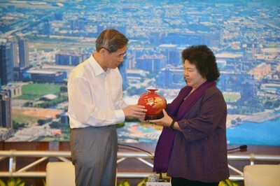 Zhang Zhijun s’est entretenu avec Chen Chu