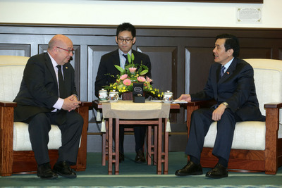 Ma Ying-jeou invite la France à soutenir Taiwan dans son projet de partenariat économique avec l’Europe