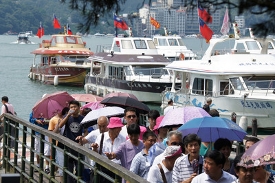 Le bureau du tourisme tente de remédier aux fraudes subies par les touristes chinois