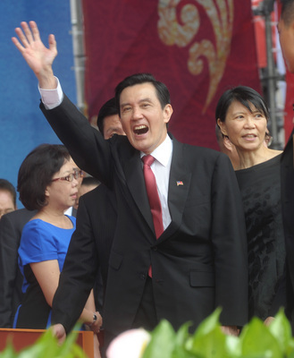 Le Président de la République se déclare fier de la démocratie à Taiwan