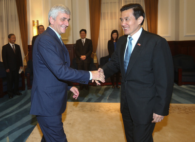 Délégation du Nouveau Centre reçue par Ma Ying-jeou
