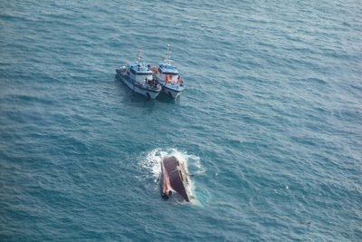 Quatre corps retrouvés après la collision de deux navires dans les eaux du nord du pays