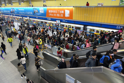 Le métro de Taipei fait le plein la nuit de la Saint Sylvestre