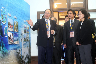 Taiwan commémore la reprise du contrôle de ses îles en mer de Chine méridionale