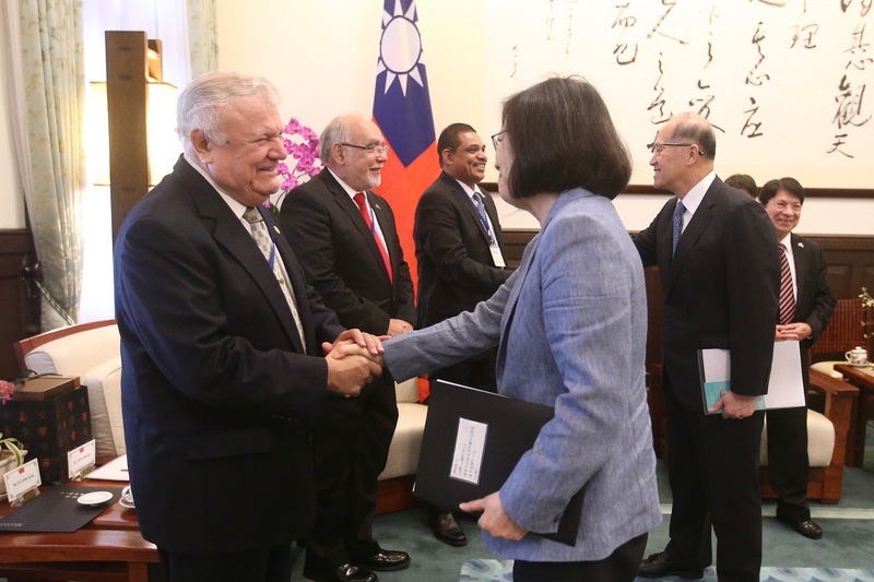 Le ministre nicaraguayen des affaires étrangères en visite à Taiwan