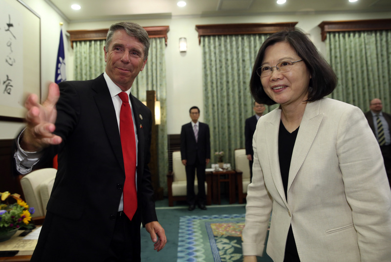 Le renforcement de la défense de Taiwan peut contribuer à la stabilité régionale