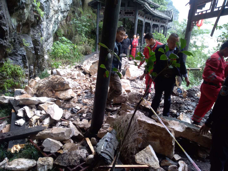 3 touristes taïwanais morts et 2 blessés dans un éboulement en Chine