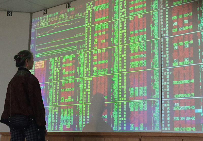 Pour l’année du coq la bourse clôture à un niveau satisfaisant