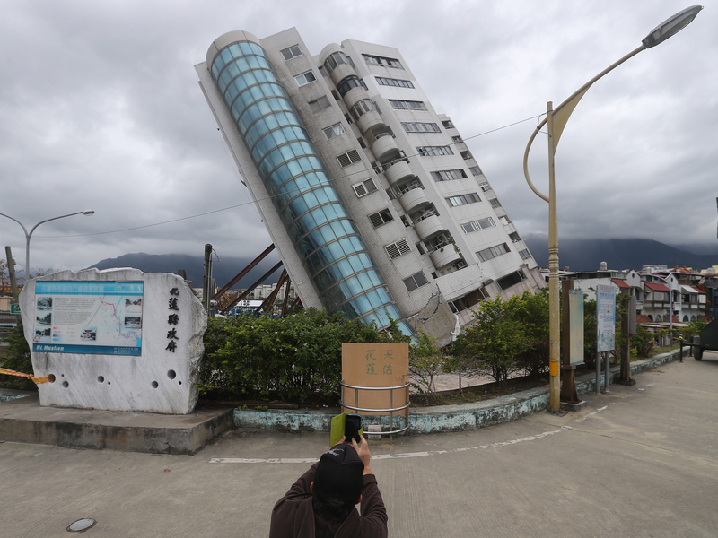 Détention requise à l'encontre des responsables de la construction du complexe Yunmen Cuiti affaissé lors du séisme de Hualien