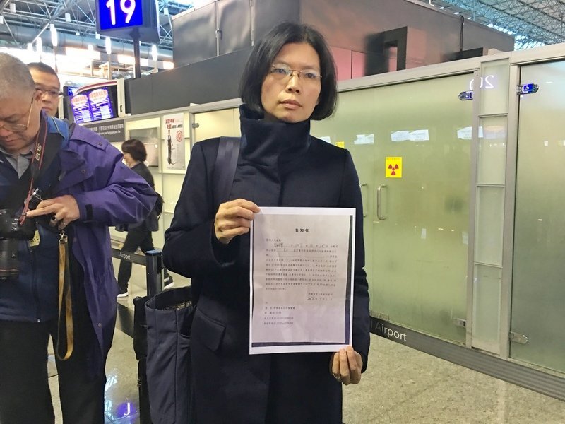 L’épouse de Lee Ming-che en détention en Chine a été bloquée à l’aéroport taiwanais
