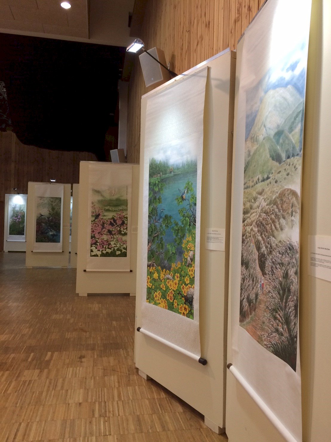 La beauté de Taiwan présentée à travers les peintures d’une exposition taiwano-française en Normandie