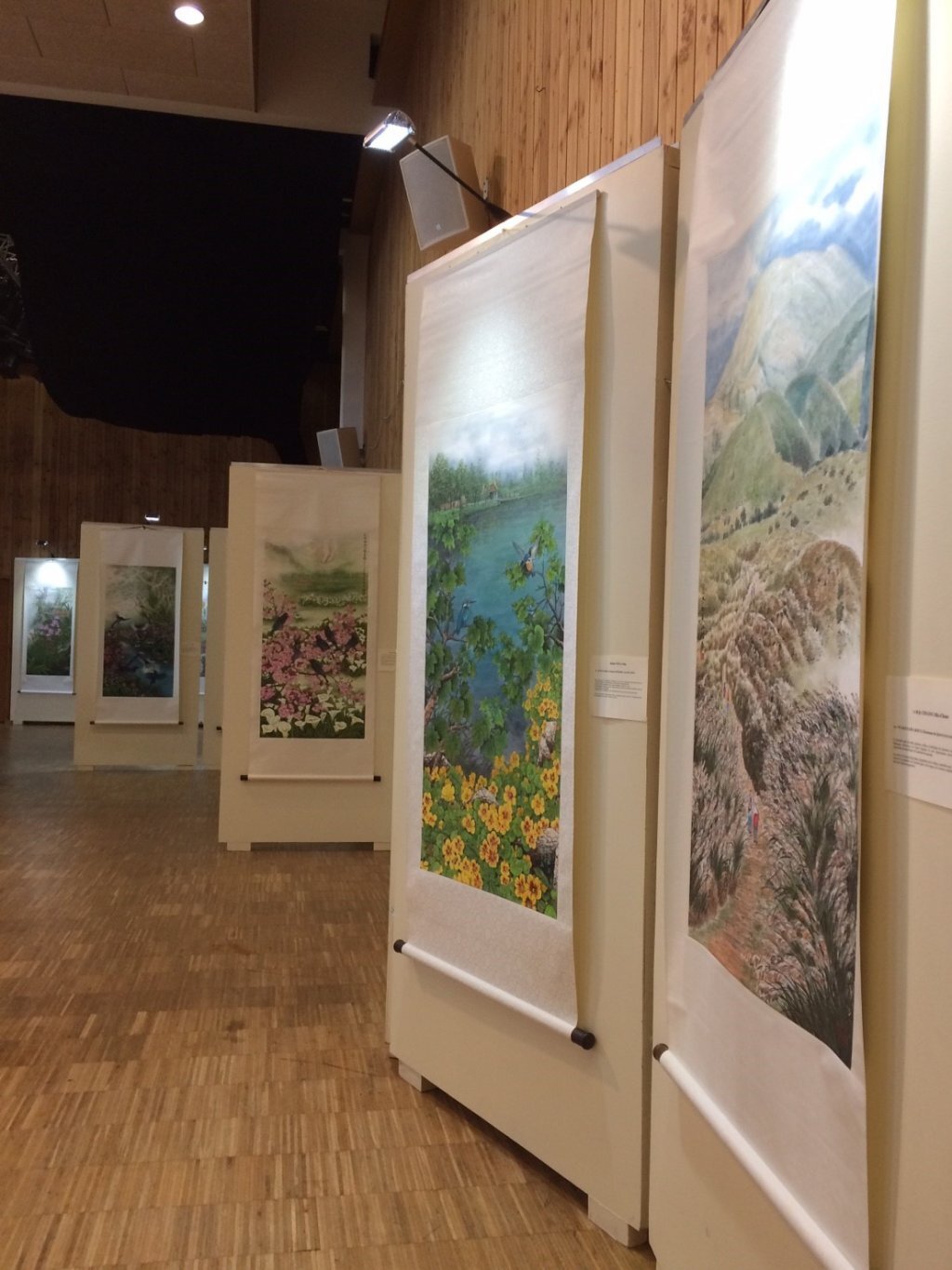 La beauté de Taiwan présentée à travers les peintures d’une exposition taiwano-française en Normandie