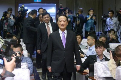 James Soong, émissaire de la Chef de l’Etat à l’APEC, s’envole pour Lima