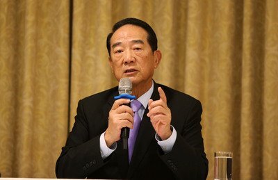 La représentation de Tsai Ing-wen par James Soong au sommet de l’APEC fait toujours la une de l’actualité