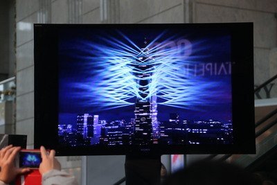 La tour Taipei 101 annonce un feu d’artifice innovant combiné pour la 1e fois à un spectacle son et lumières