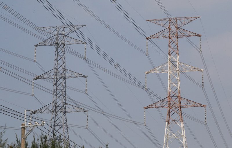 Le gouvernement expose ses trois stratégies pour contrer le manque d’électricité