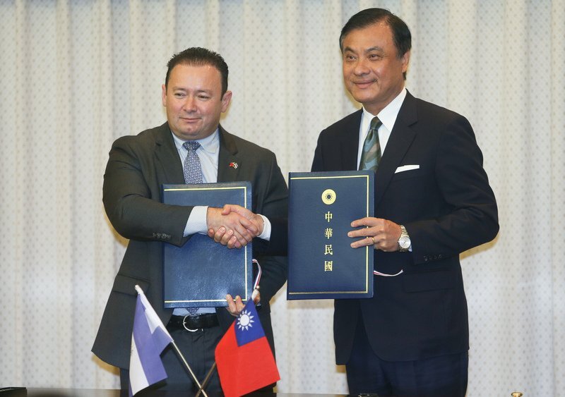 Le président parlementaire du Salvador a signé un accord avec son homologue taiwanais