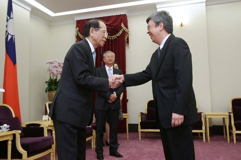 Le vice-président propose l’échange d’informations avec le Japon