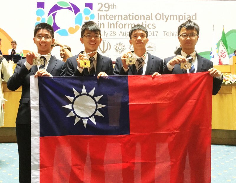 Lee Chung-mou est élu président de l’Olympiade Internationale de l’Informatique