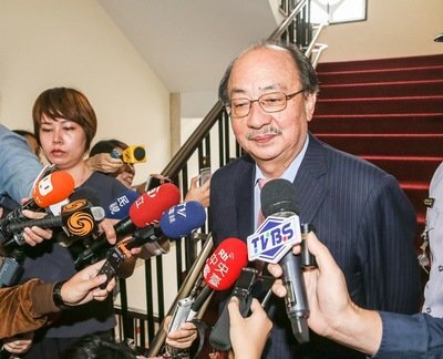 Les deux camps politiques s’entendent sur la publication du compte rendu parlementaire