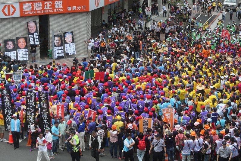 Les travailleurs sont dans la rue à Taiwan en ce premier mai