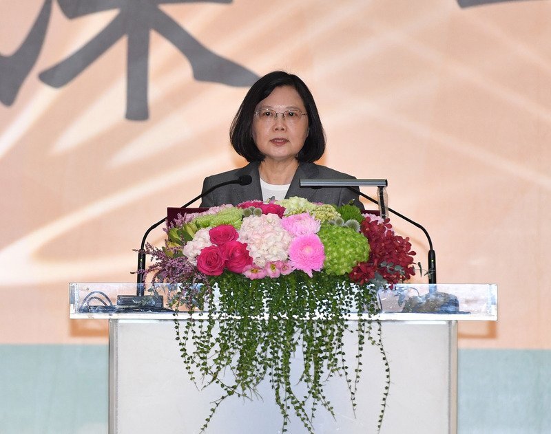 Tsai Ing-wen annonce la mise en place d’un soutien aux enseignants