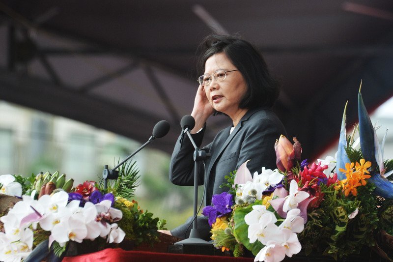 Tsai Ing-wen invite la Chine à trouver une percée aux relations interdétroit