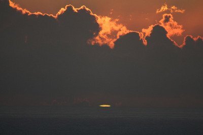 Un Taiwanais immortalise un rayon vert au bout d’un an d’attente