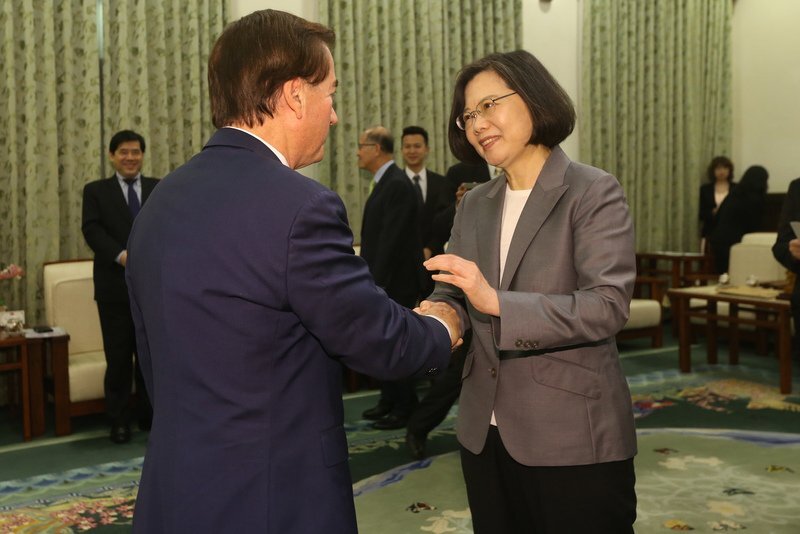 Le président du House Foreign Affairs Committee Ed Royce en visite à Taiwan