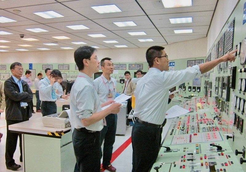 Le deuxième réacteur de la centrale numéro 2 arrêté par mesure de précaution