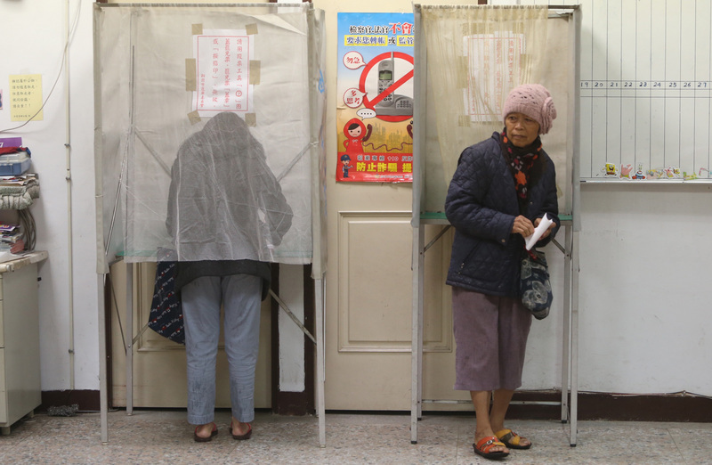 Décryptage : perspectives et enjeux des élections locales de novembre 2018