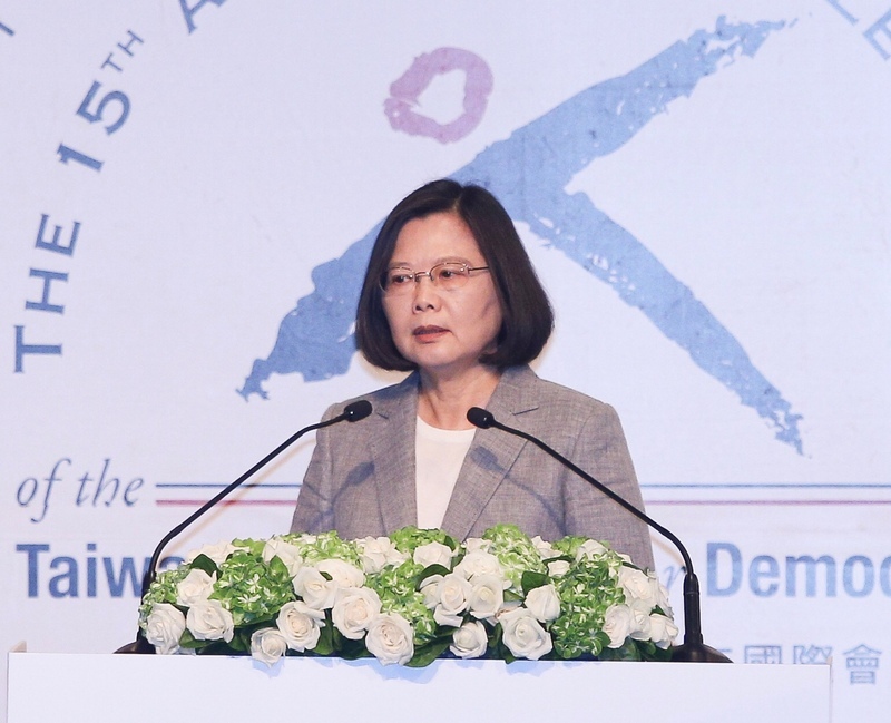 Tsai Ing-wen appelle les pays du monde entier à s’unir contre les forces antidémocratiques