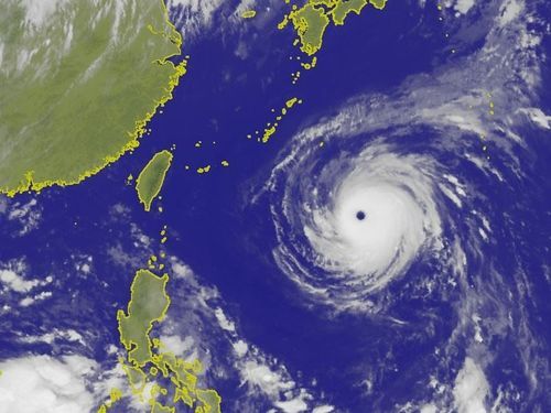 Taiwan attend son 1er typhon de la saison