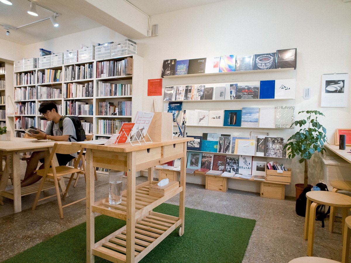 Découverte de Lightbox, la bibliothèque de Taipei consacrée aux photobooks