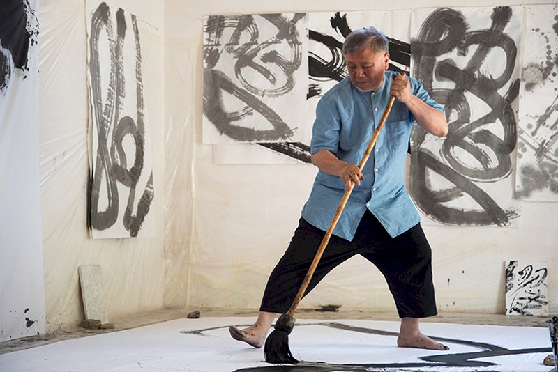 Chang Yau-huang expose à Palerme sur les draps étendus (photo CNA)