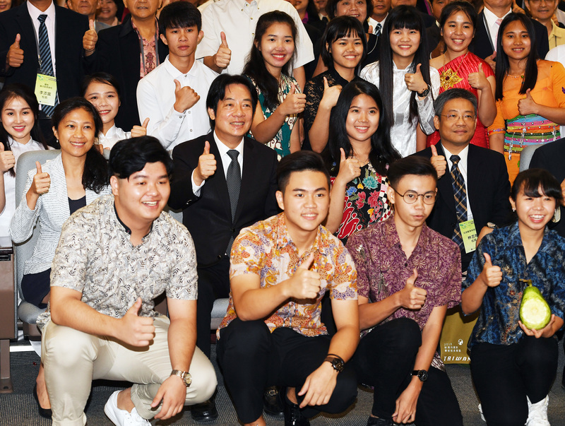 Première réunion des chefs d’établissements scolaires pour Taiwanais d’outre-mer