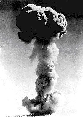 Lop Nor, le premier test nucléaire chinois (image Wikipedia)
