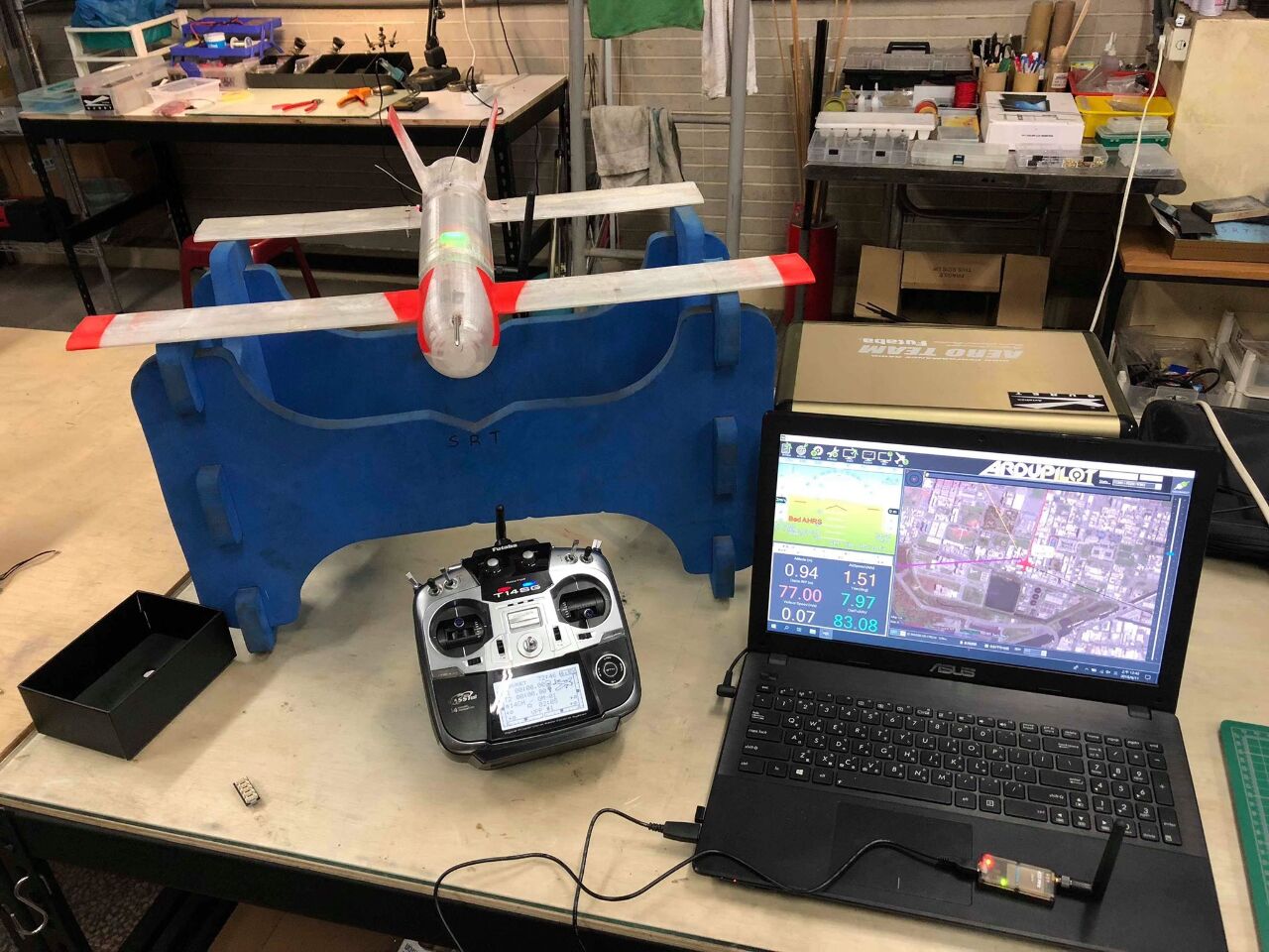 Drones, floralies et mariage au menu des Incultes