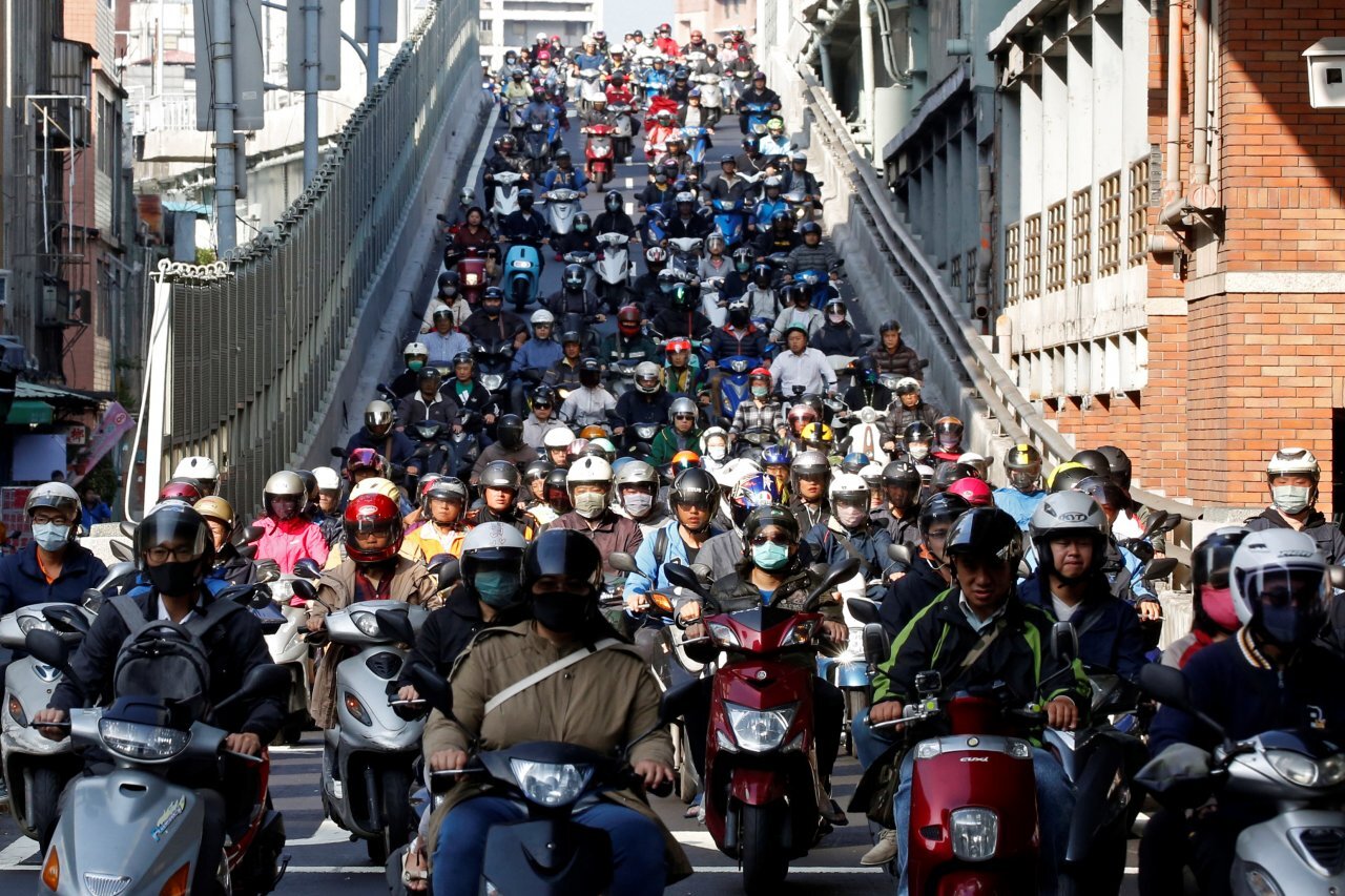 Les conducteurs de voiture candidats au permis scooter devront aussi passer le code à partir du 3 mai