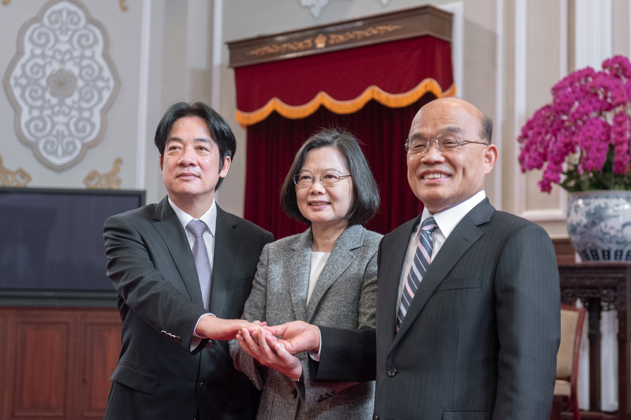 Su Tseng-chang succède à William Lai suite à la démission en masse du gouvernement
