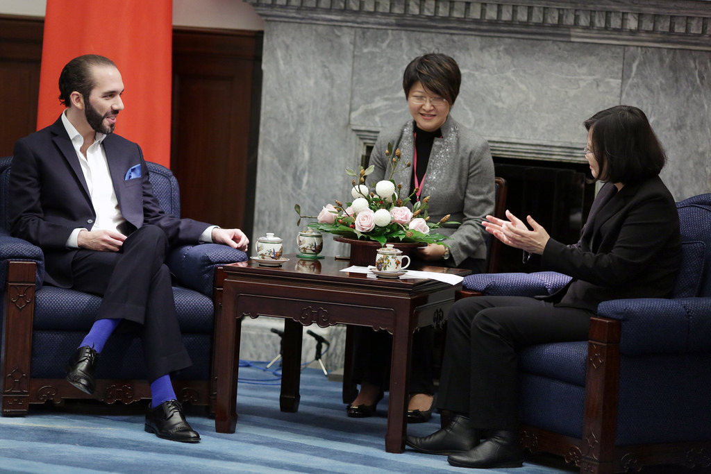 Le président salvadorien élu pourrait réétudier les relations avec la Chine