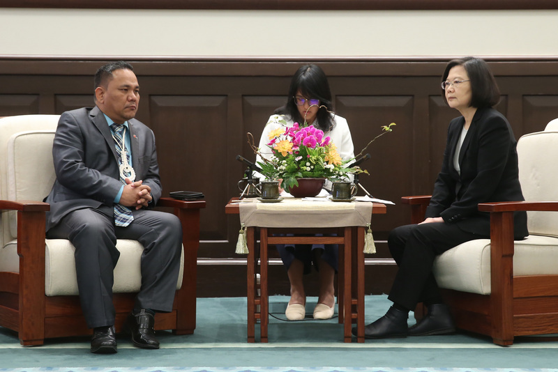 Le président du parlement des îles Marshall arrive à Taiwan