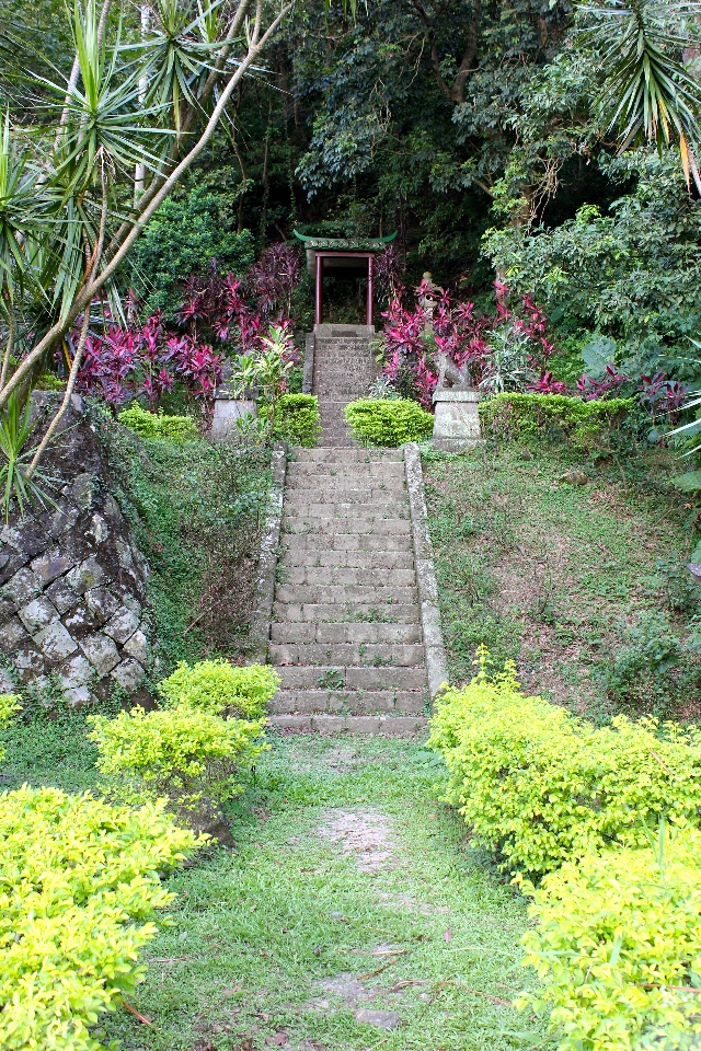 On en parle à Taiwan entre ruines et bougies