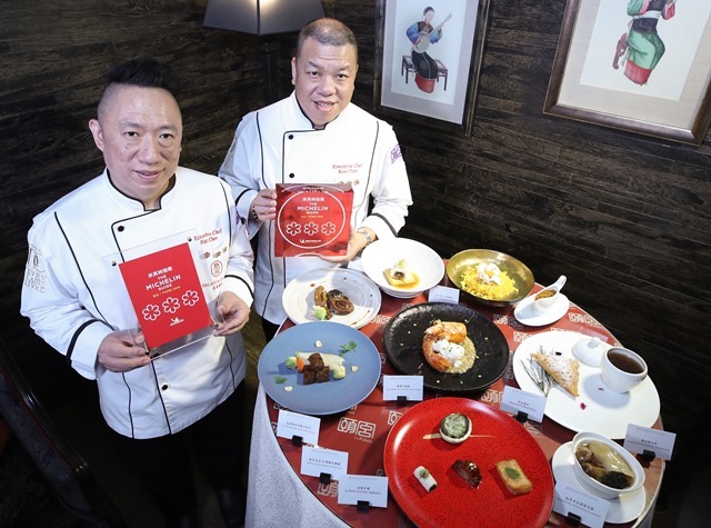 Taiwan à travers ses marchés de nuit, le chiffre 3 et le caractère 'dai'