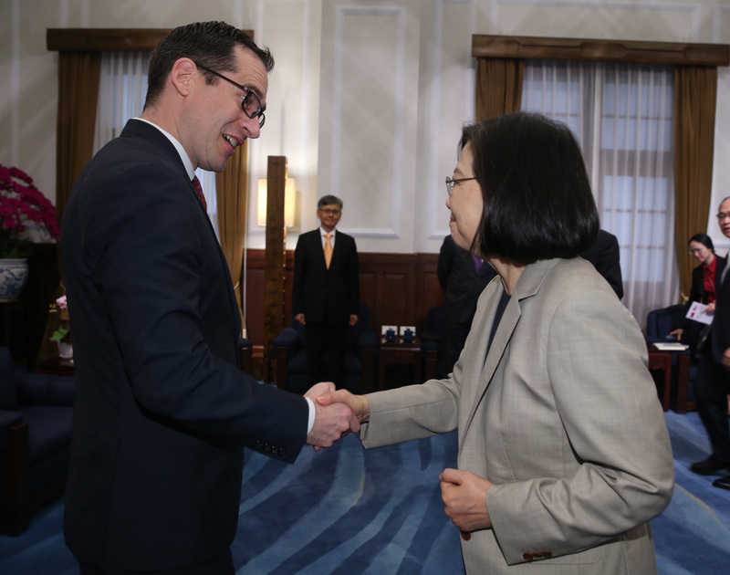 Tsai Ing-wen souhaite renforcer la lutte de Taiwan contre la désinformation
