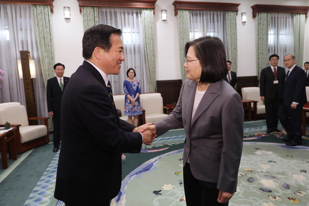 Taiwan sollicite la coopération japonaise pour lutter ensemble contre la menace chinoise