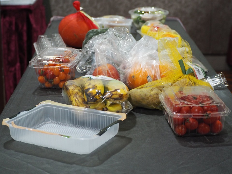 Révélations sur l’usage excessif des emballages plastiques dans les supermarchés taiwanais