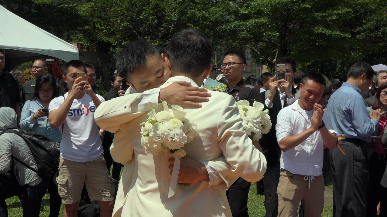 Les premières unions homosexuelles célébrées à la mairie de Taipei