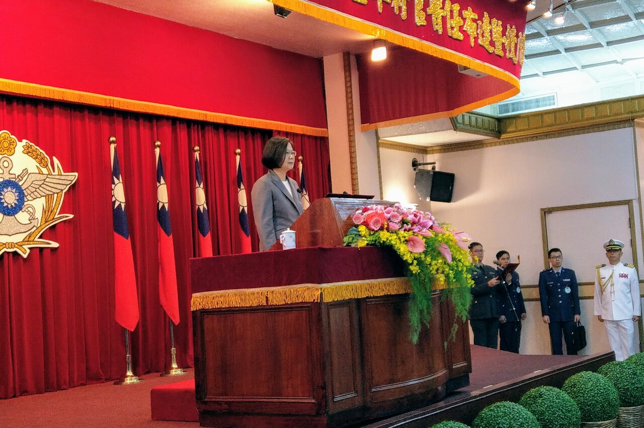 La présidente ne fera aucune concession face aux menaces de la Chine